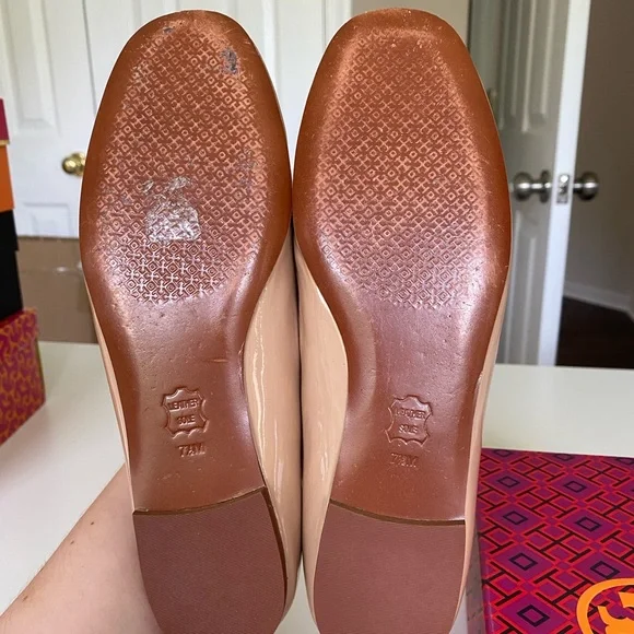 EUC Tory Burch Samantha Loafer Nude Patent 7.5 - Picture 5 of 5